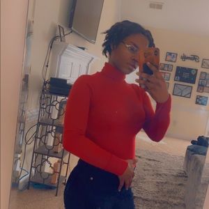 Meet your Posher, Komaria